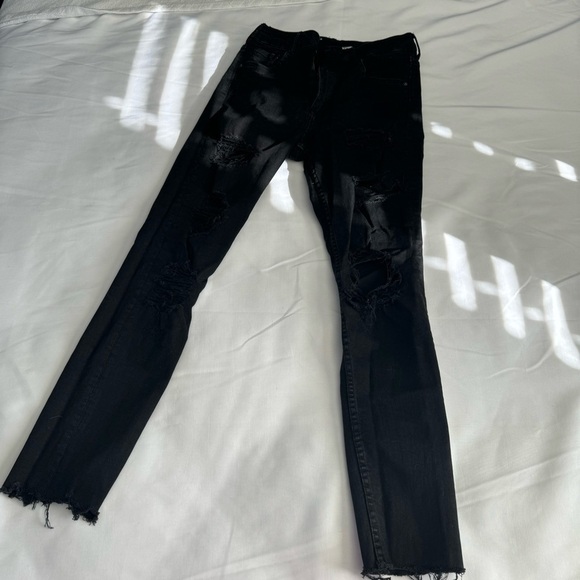 H&M High Waist Skinny Destroyed Jeans - Picture 2 of 4